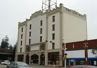 3400 Broadway